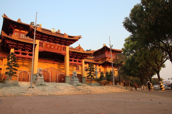 多宝寺_内页.jpg 多宝寺_内页.jpg